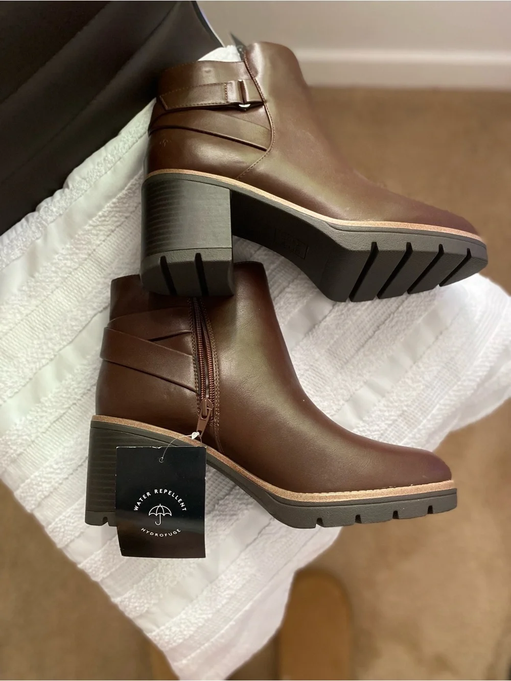 Naturalizer Brown Leather Block Heel Ankle Booties